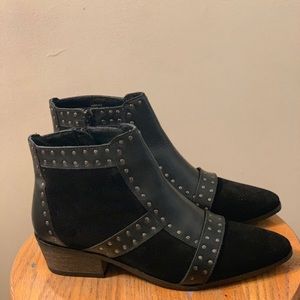 😍 amuse society x Matisse black booties 😍